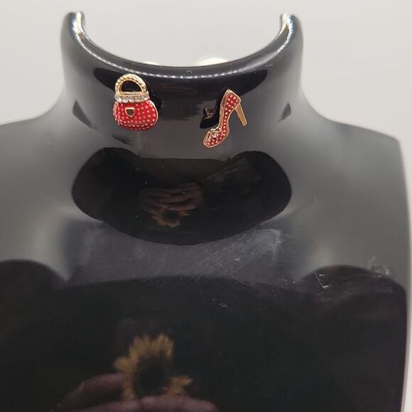 Red and gold rhinestone High‎ heel and purse stud earrings - Picture 2 of 4